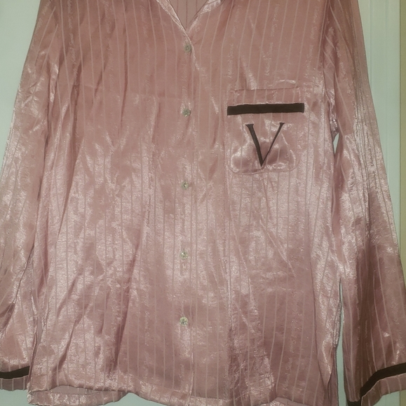 COPY - VICTORIA SECRET SATIN PJS SET - Picture 2 of 6